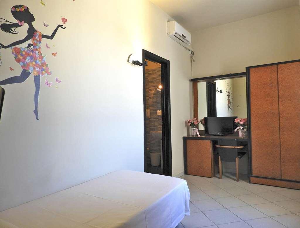Hotel Scigliano ロッサーノ 部屋 写真
