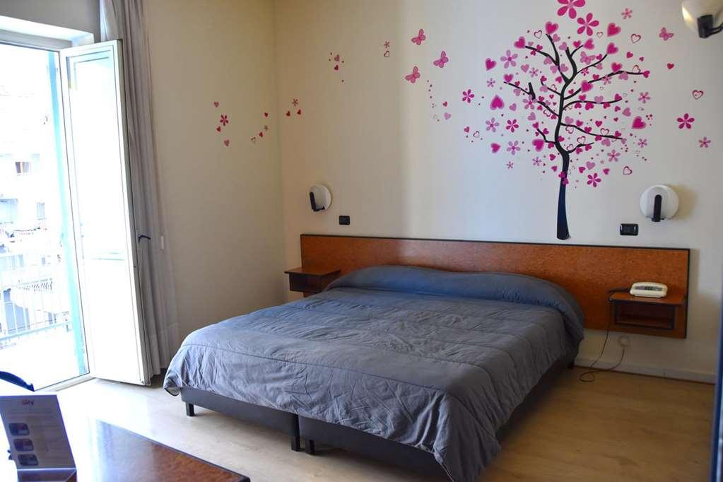 Hotel Scigliano ロッサーノ 部屋 写真