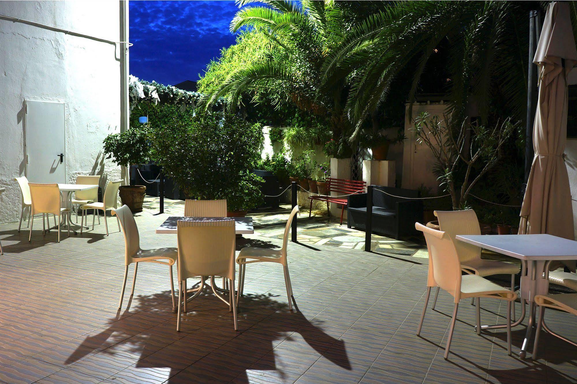 Hotel Scigliano ロッサーノ エクステリア 写真